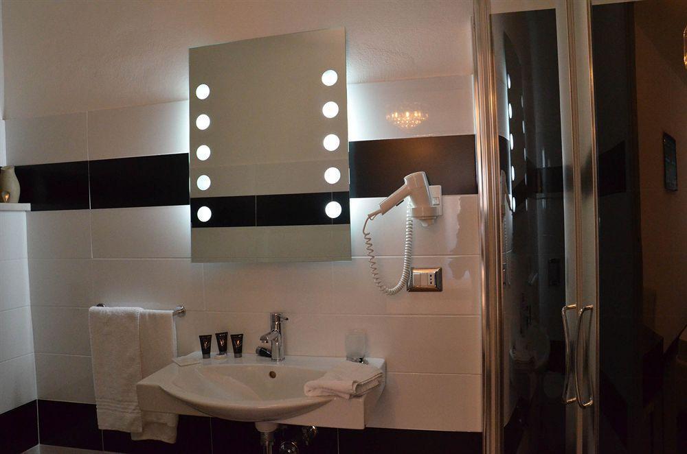 La Terrazza Sul Porto - Bed & Breakfast 3*