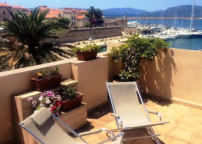 La Terrazza Sul Porto - Guest House